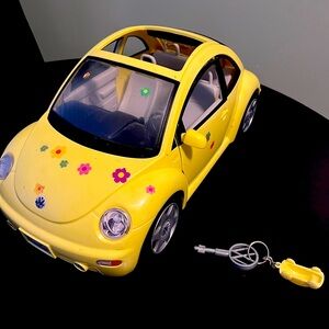 Vintage 2000 Barbie VW Beetle Yellow Car with Keychain